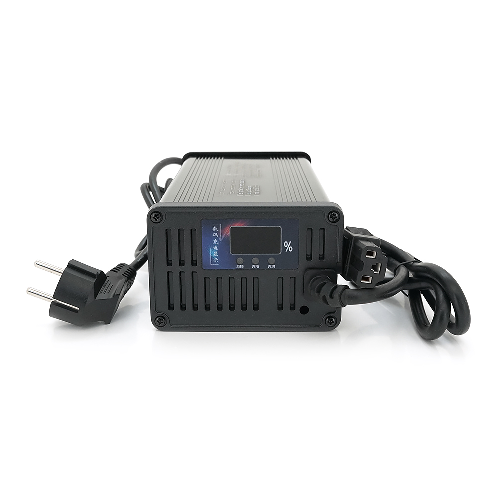 Зарядний пристрій Jinyi для акумуляторів LiFePo4 60V(73V),20S,15A,штекер Triangle plug (T-tipe/C13/IEC),з індикацією,BOX